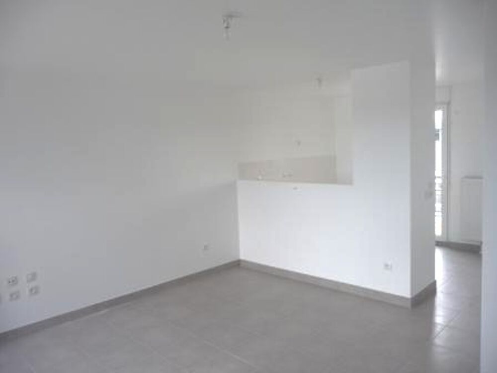 Location Appartement T3 avec balcon et parking à STRASBOURG Strasbourg