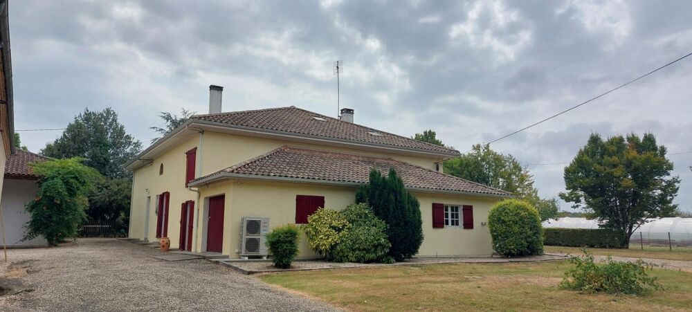 Ensemble immobilier Grateloup Saint Gayrand : Maison 8 pièce(s) 303 m2 + Appartement T2 indépendant+ Dépendances