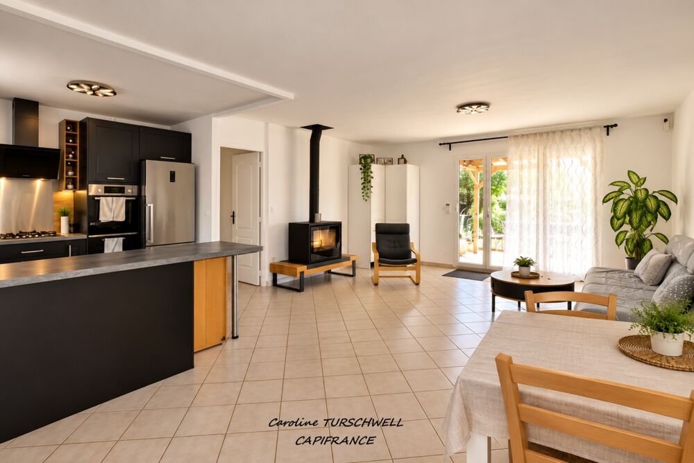 Vente Maison ROCBARON (83) - TRES JOLIE MAISON DE PLAIN PIED SUR 700 M² - 3 CHAMBRES - GRAND GARAGE - 2 CABANONS EN DUR Rocbaron