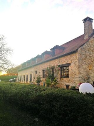  Maison à vendre 15 + pièces 830 m²