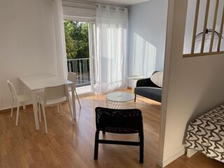  Appartement à louer 1 pièce 33 m²