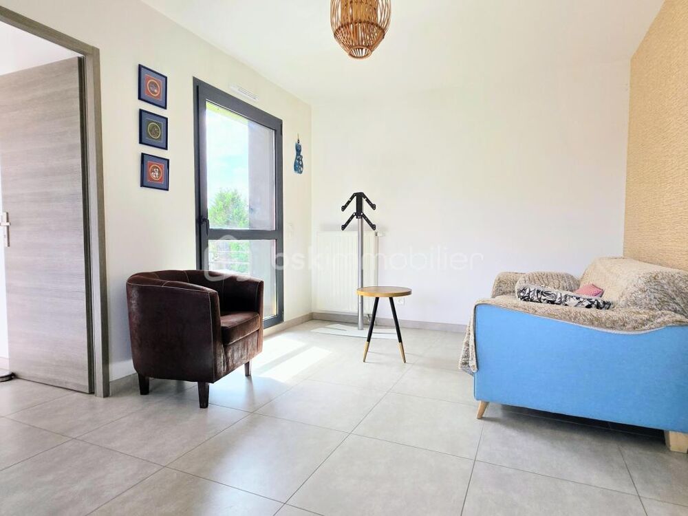 Vente Appartement COUP DE CŒUR ASSURÉ ! IMMEUBLE RÉCENT (2018), TERRASSE PRIVATIVE ET 3 VRAIES CHAMBRES : LE T4 FAMILIAL IDÉAL AUX PORTES DE PARIS Montreuil