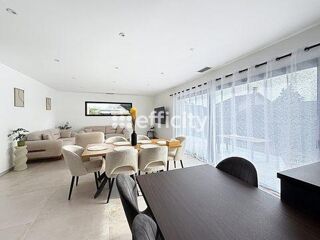  Villa à vendre 5 pièces 142 m²