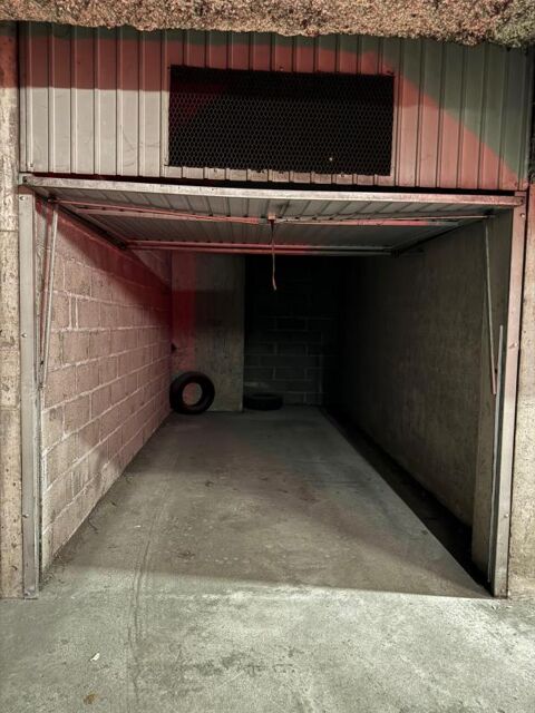  Parking / Garage � louer 