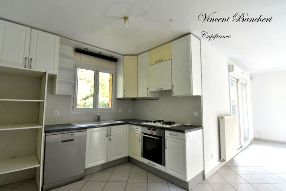 Vente Maison REIGNIER– MAISON FAMILIALE DE 117 M² AVEC JARDIN, 4 CHAMBRES, GARAGE FERMÉ ET PARKING PRIVATIF Reignier