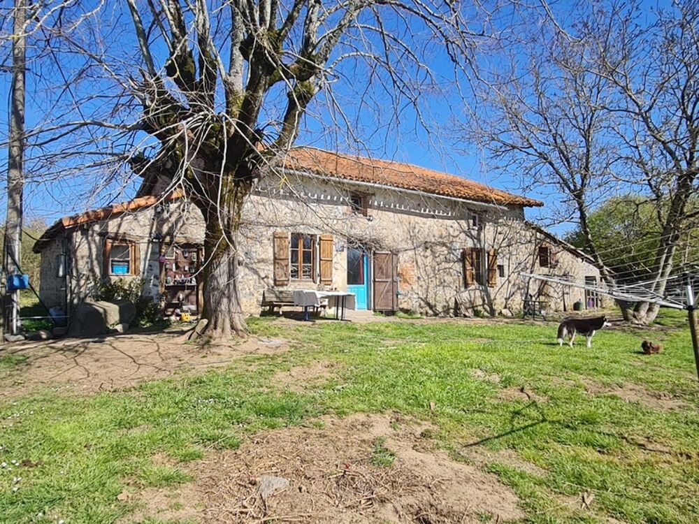 Maison 7 pièces 120 m² · à Lesterps · 120 m² · 109 000 €