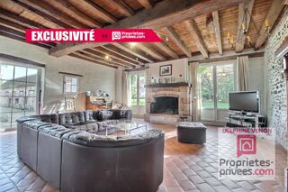  Proprit/chteau  vendre 8 pices 300 m