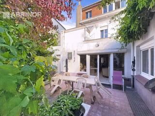  Maison � vendre 6 pi�ces 203 m�