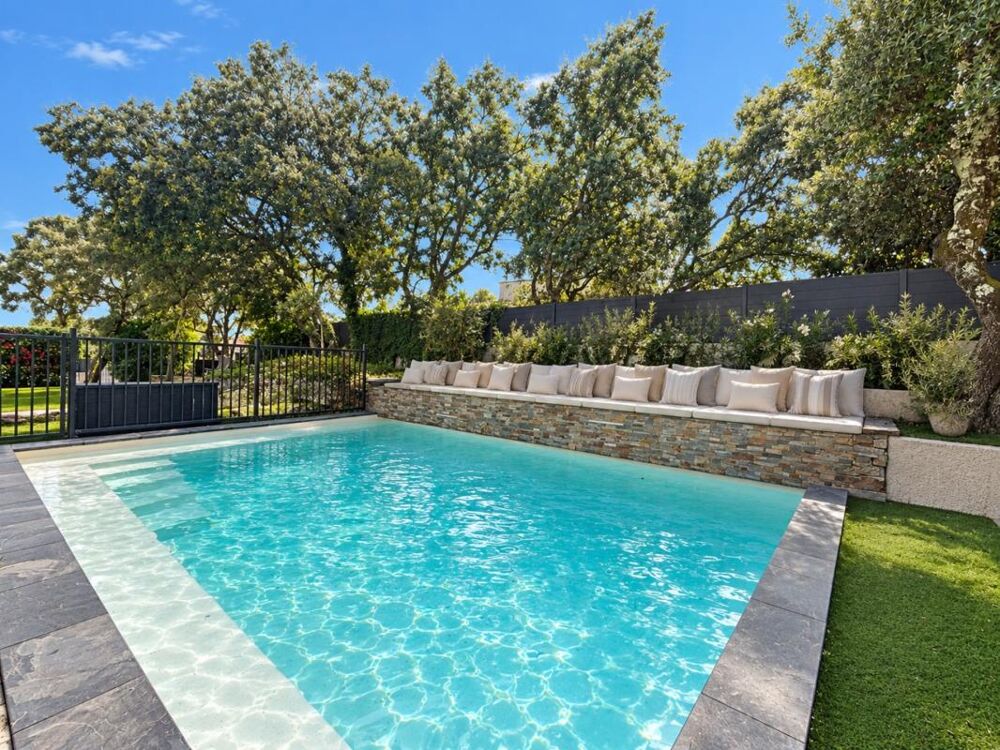 Vente Maison SUSSARGUES – VILLA DE PLAIN-PIED DE 192 M² AVEC PISCINE, JARDIN SANS VIS-À-VIS ET GARAGE Sussargues