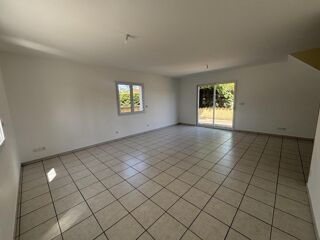  Maison à louer 4 pièces 99 m²