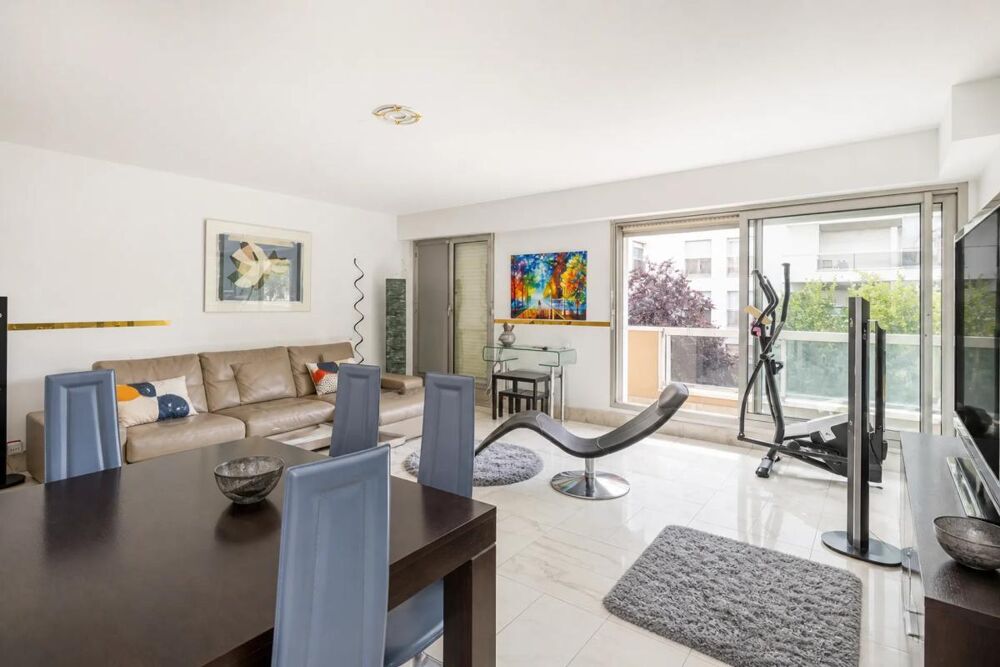 Appartement de 3 pièces de 76 m² à Neuilly-sur-Seine