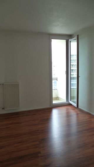  Appartement à louer 3 pièces 60 m²