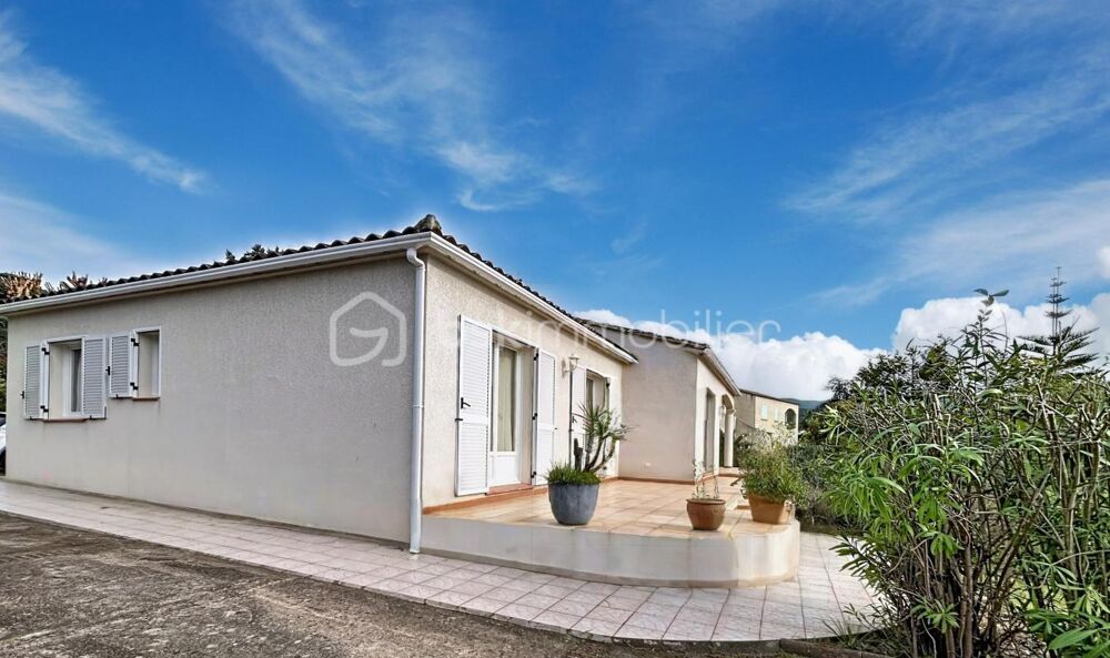 Albitreccia - Maison contemporaine de plain-pied à 50 m de la plage