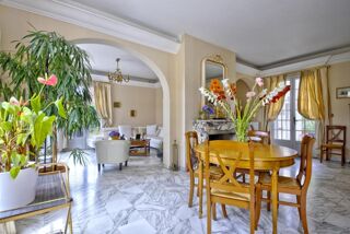  Maison à vendre 8 pièces 220 m²