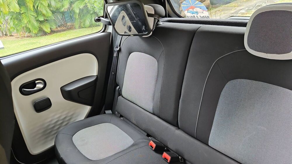 Twingo E-Tech 81 22 kWh Equilibre 2022 occasion 97419 La Possession