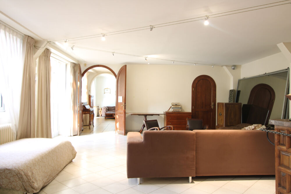 Vente Immeuble RARE ENSSEMBLE IMMOBILIER PROCHE REMPART Avignon