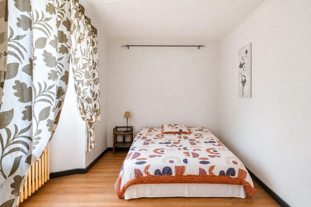 Vente Maison Ancien corps de ferme divisé en 3 logements indépendants ! Neuvy en beauce