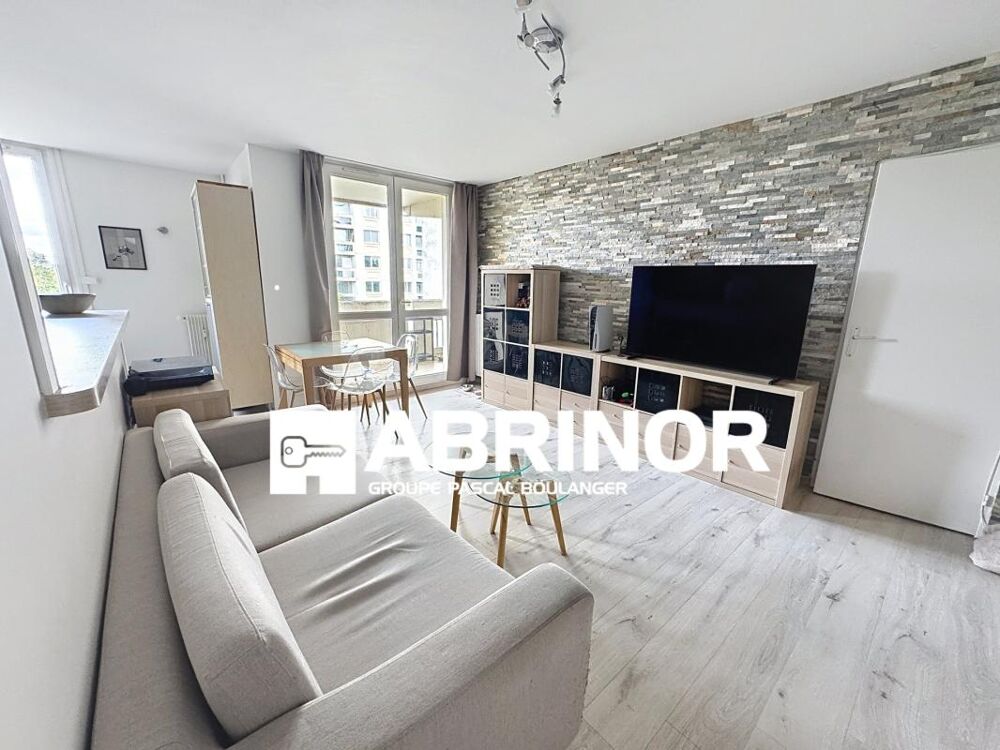 Appartement de Type 2 - balcon - cave - place de parking