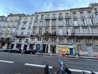  Immeuble � vendre 15 + pi�ces 476 m�