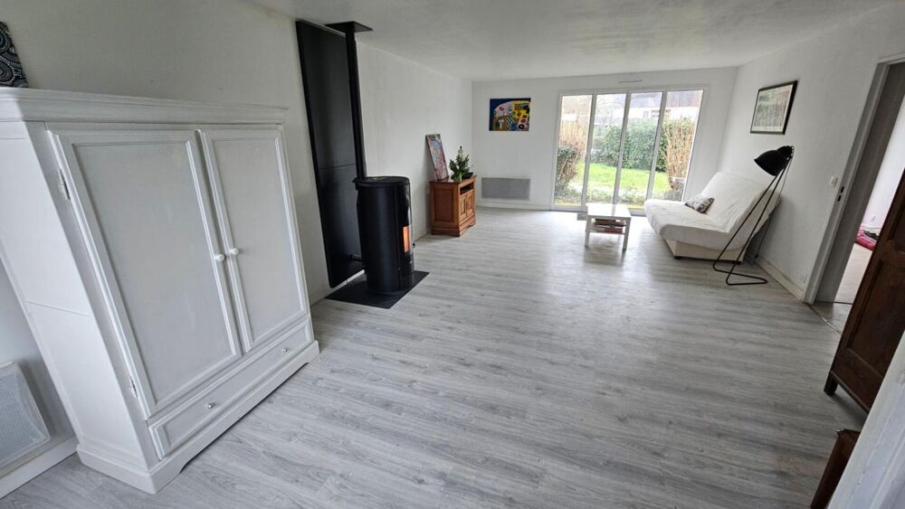 Houdan 8 mn / Proche Gambais / Maison plain-pied 3/4 chambres