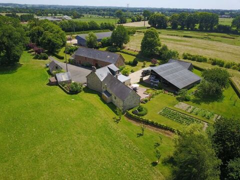 GORRON, propriété 5 chambres avec dépendances sur 2 hectares 304500 Gorron (53120)