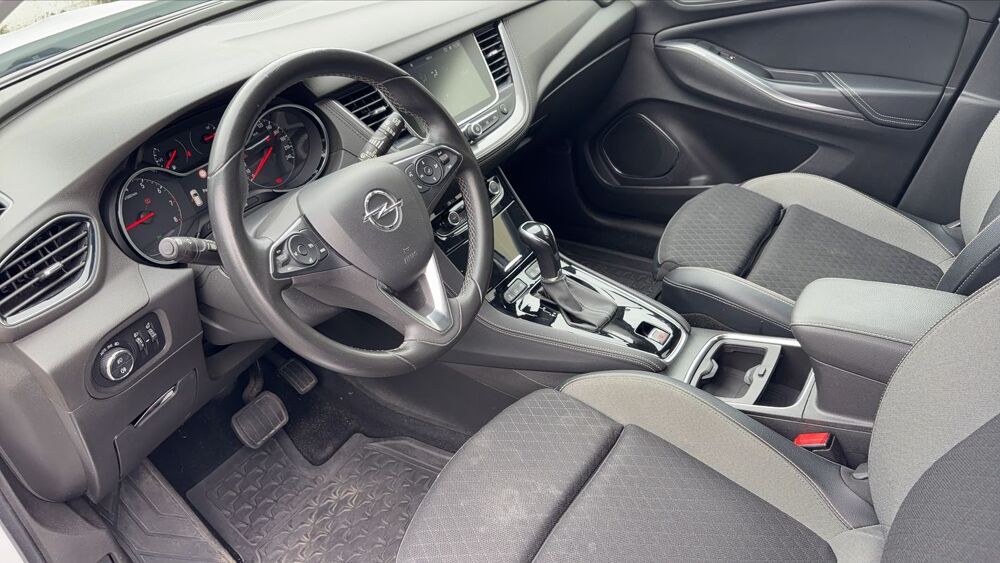 Grandland x 1.2 Turbo 130 EAT6 Innovation 2018 occasion 78800 Houilles