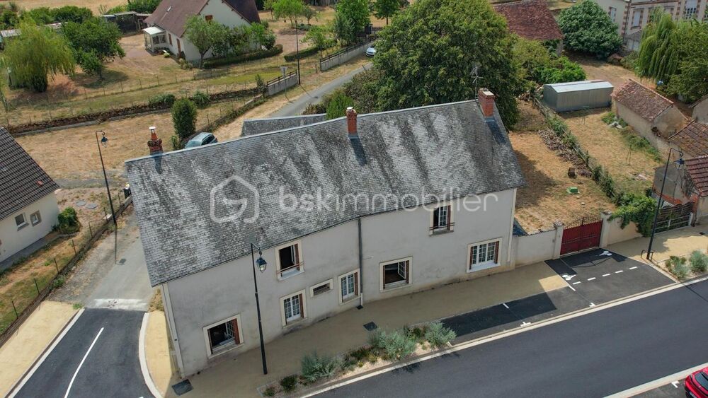 Vente Maison Surprenante maison de caractère à rafraîchir pour un projet familial ou professionnel Mornay berry