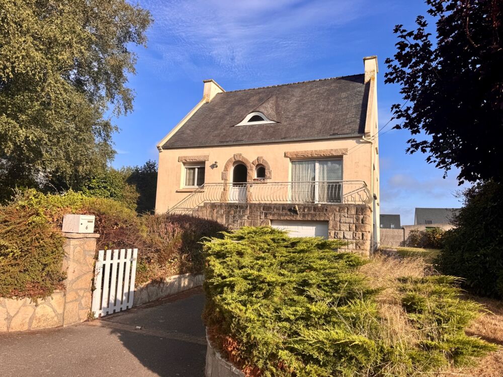 Maison 7 pièces 137 m² · à Plouguin · 137 m² · 242 650 €