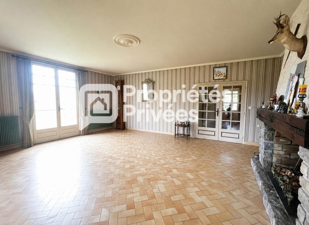 Maison de 205 m² avec logement indépendant et potentiel professionnel ? Centre de Bazas