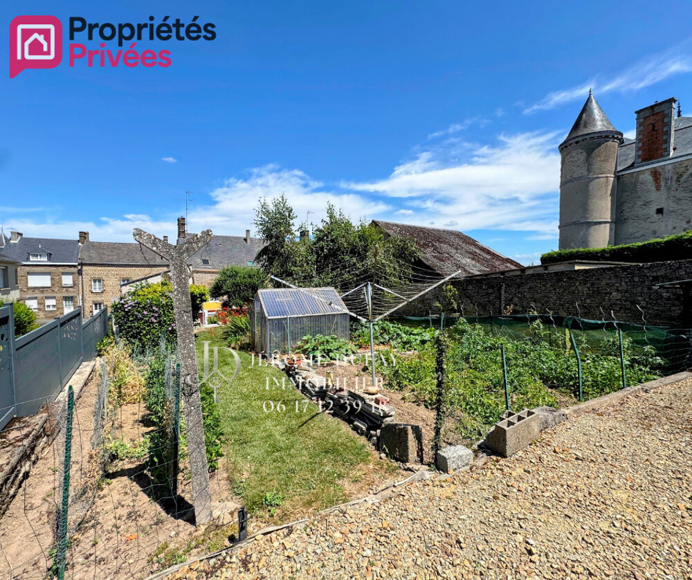 Vente Maison Maison de bourg rénovée de 130 m² avec jardin, véranda et deux garages ? Aucun travaux à prévoir ? Ambrières-les-Vallées 53300 e Ambrieres les vallees