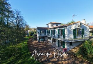  Maison � vendre 9 pi�ces 264 m�