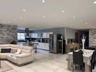  Villa � vendre 6 pi�ces 205 m�