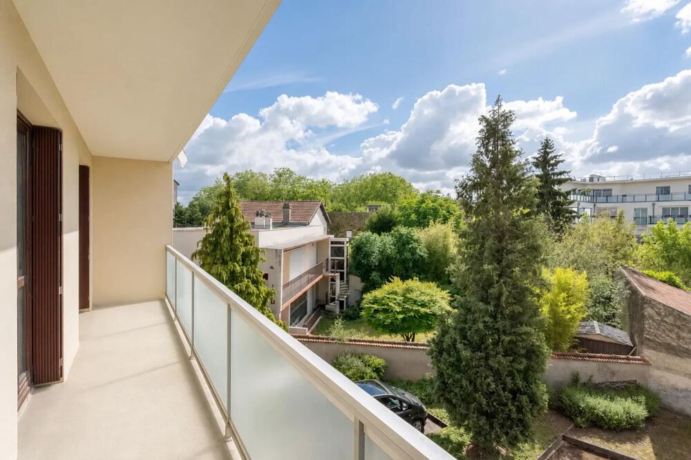 94100 - SAINT MAUR DES FOSSES - APPARTEMENT 4 PIECES - BALCONS