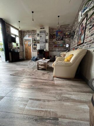  Immeuble � vendre 7 pi�ces 140 m�