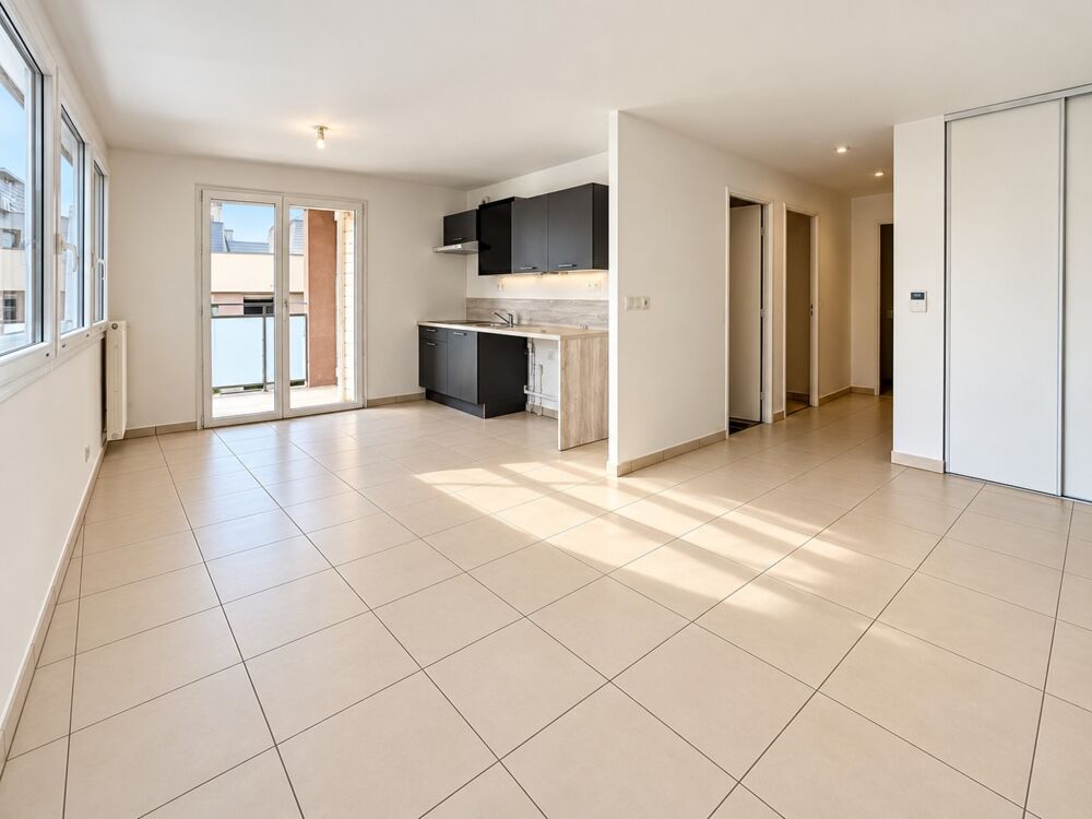 Vente Appartement Béziers – Appartement T3 récent avec terrasse et parking privatif Beziers