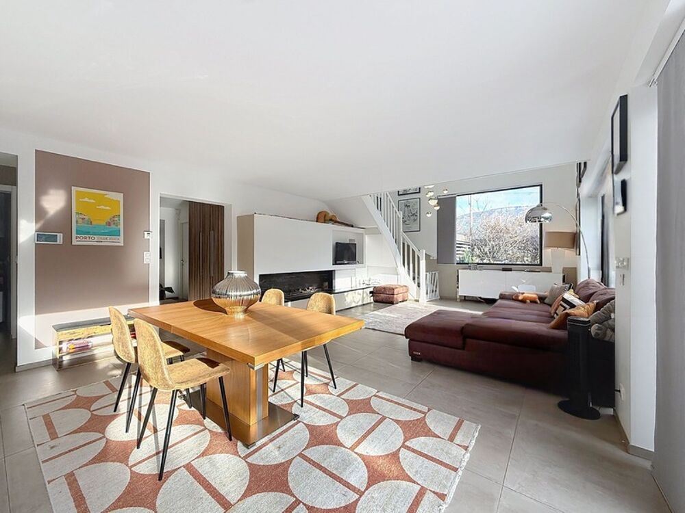 � vendre  Maison Saint-Julien-en-Genevois (74160)