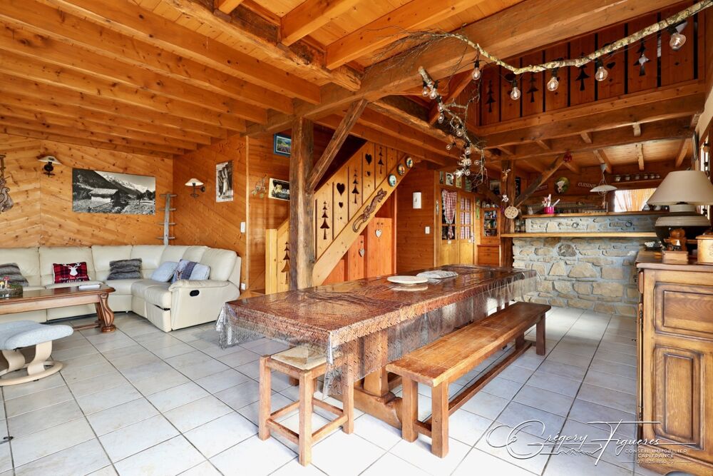Maison 142 m² + dépendances  5 000 m² de terrain  Environnement exceptionnel & fort potentiel