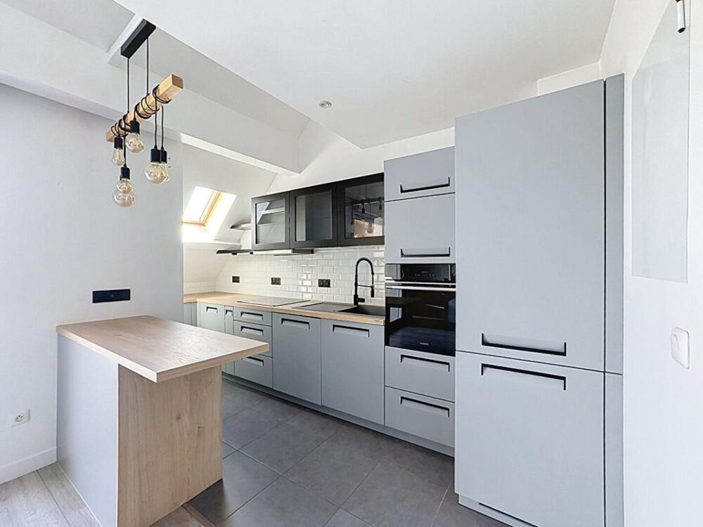 Vente Appartement Duplex récent de standing  Climatisation Deux balcons  petite copropriété Faibles charges Chilly mazarin