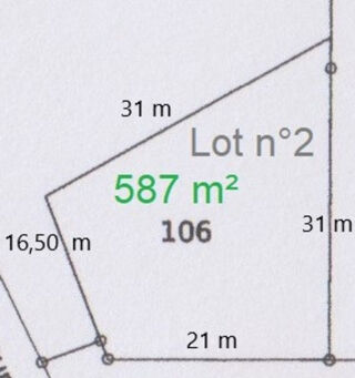  Terrain à vendre 587 m²