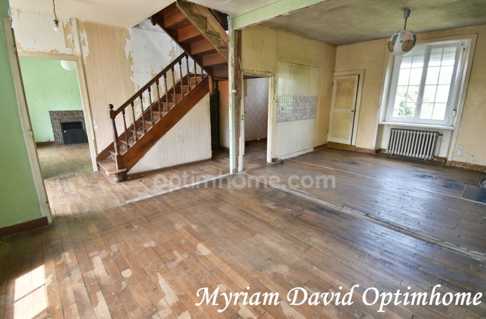 Maison à rénover de 107 m² avec jardin et garage  Proche centre-ville de Rostrenen