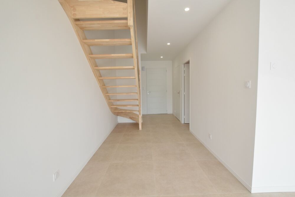 Vente Maison Maison neuve en frais d'acte réduit à 2,5%. Disponible de suite ! Corze