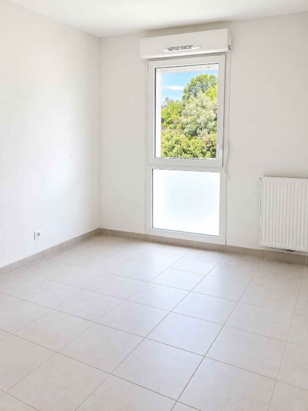 Location Appartement T2 avec terrasse et parking à TOULON Toulon