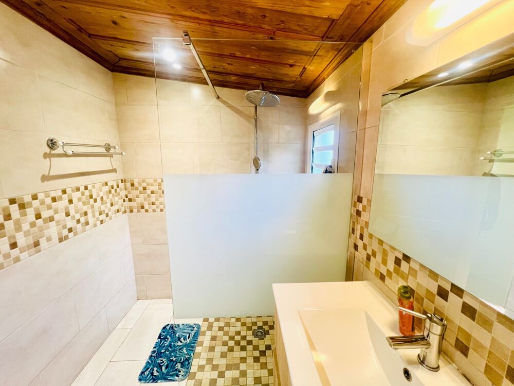 Vente Maison Maison à vendre 5 pièces LES MAKES (974) La riviere