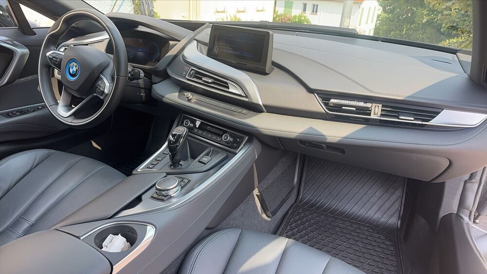 i8 1.5 ti eDrive 231 BVA6 Pure Impulse - Automatique Entretien 2014 occasion 06800 Cagnes Sur Mer