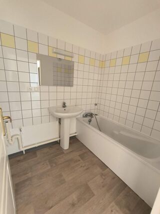 Appartement à louer 3 pièces 62 m²