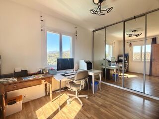  Villa à vendre 7 pièces 216 m²