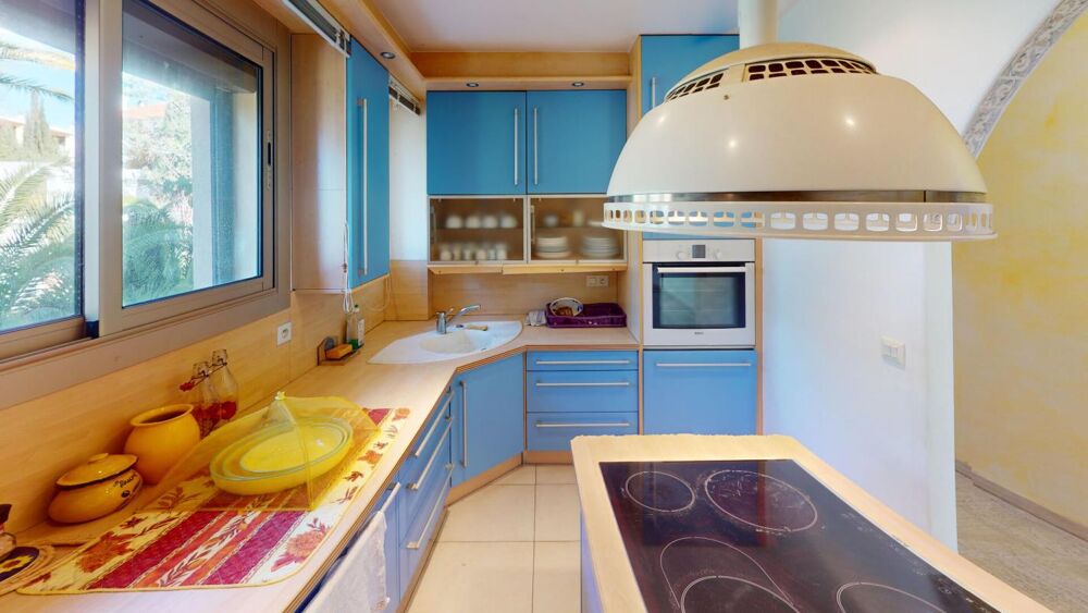 SAINT-RAPHAËL - SANTA LUCIA - APPARTEMENT 3 PIÈCES 71.47 m2 AVEC VUE MER ET PORT