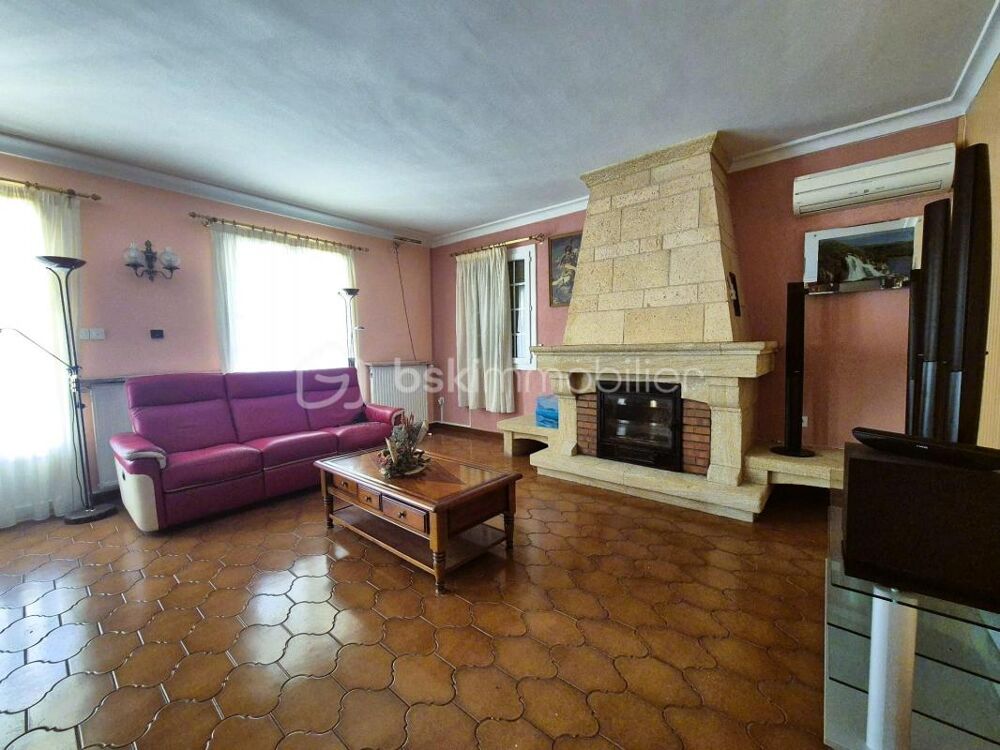Vente Maison Maison traditionnelle de 162 m² avec garage Miramas