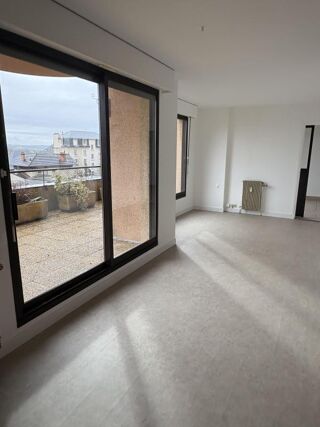  Appartement � louer 4 pi�ces 101 m�