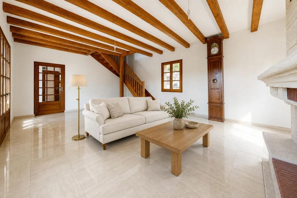 Maison spacieuse et rénovée de 291m² à Souillac